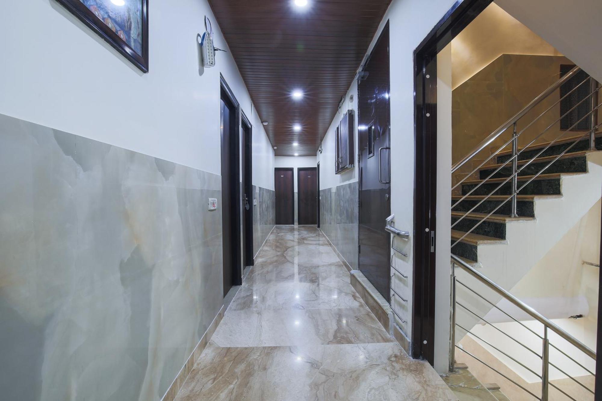 Hotel Sweet Home Dx I Nearby New Delhi Railway Station Экстерьер фото